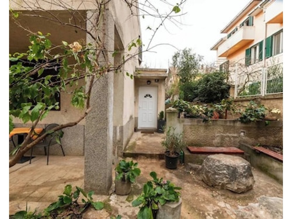 Cozy 1-bedroom apartment in charming Split with AC