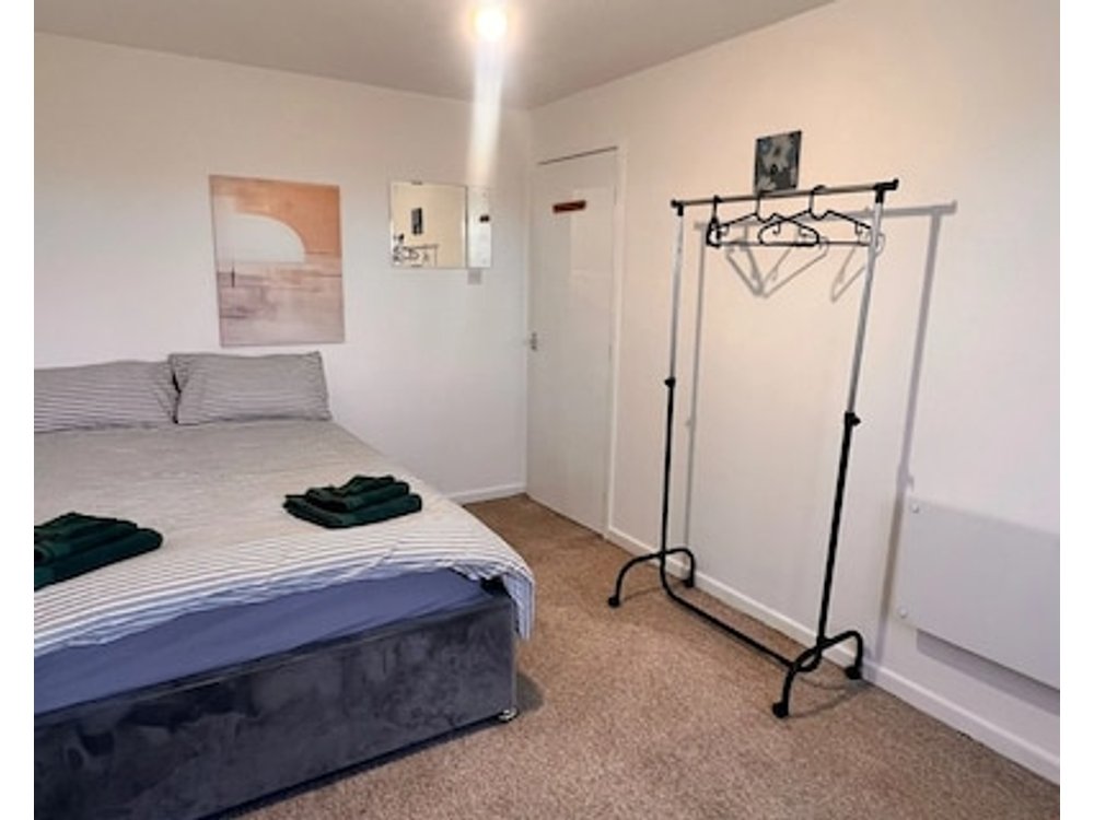 Stylish 2-bedroom apartment in peaceful Manchester neighbourhood