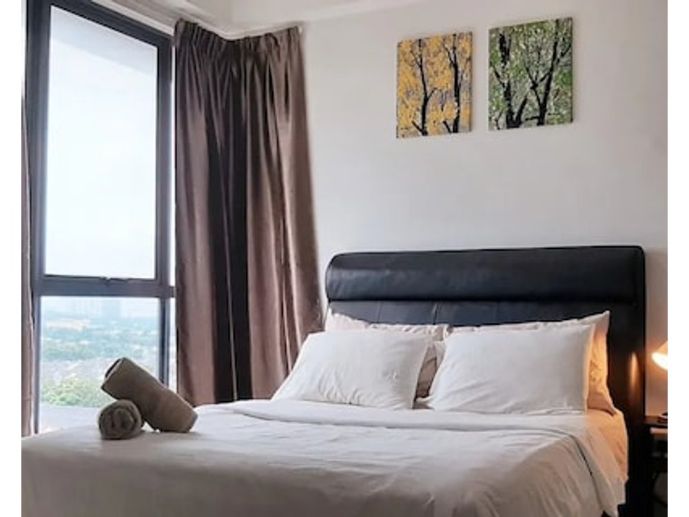 Mozhouze Studio @ 8 Kinrara Service Apartment