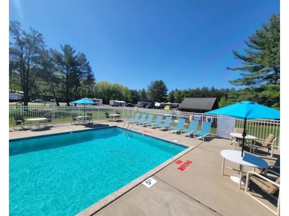 Enjoyable Park Model Rv With Ac In Wisconsin Dells - Perfect For A Getaway