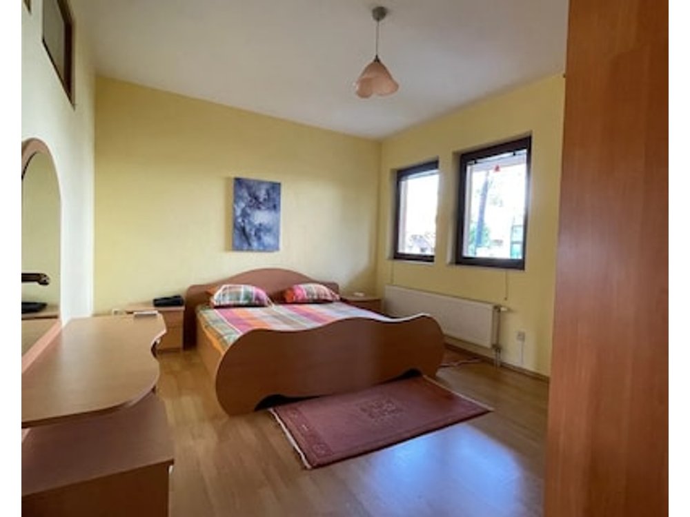 Huge apartment with a garden in the City Center