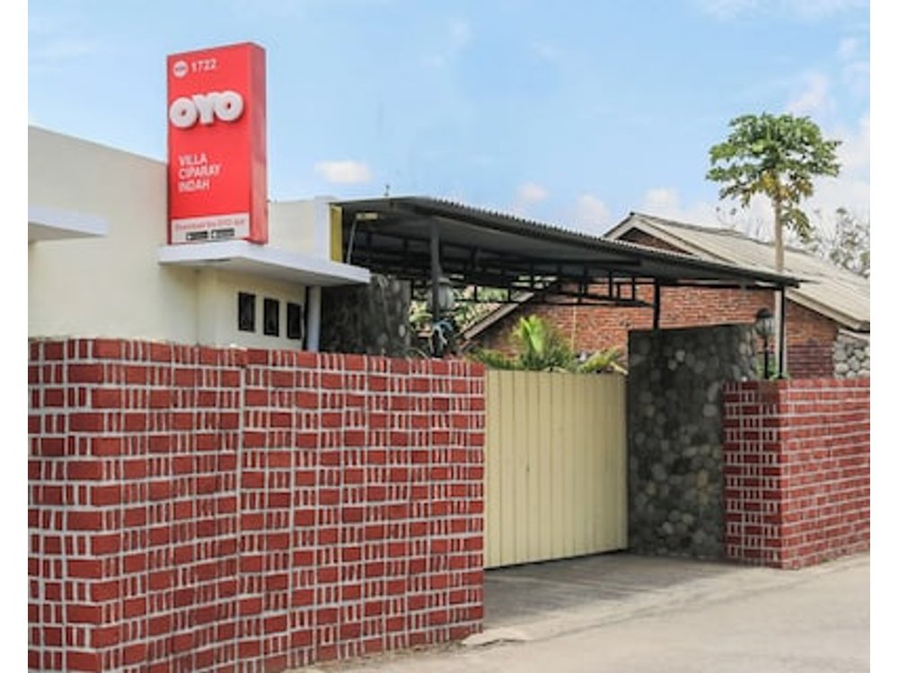 Super Oyo 1722 Villa Ciparay Indah Syari