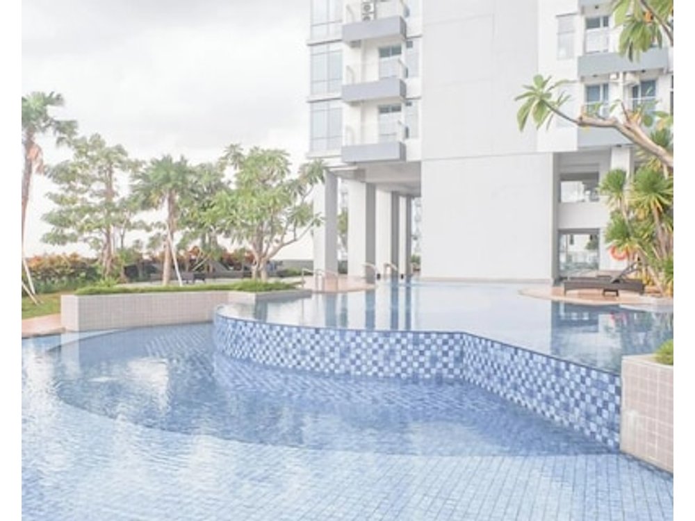 Spacious Studio At Anderson Supermall Mansion Apartment