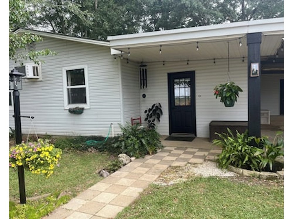 The Cottage At Steve’s Farm In Walnut Hill Fl