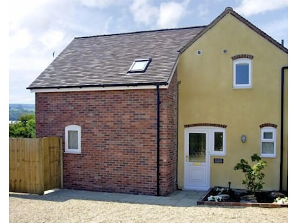 Manor Cottage Pet Friendly With A Garden In Ludlow Ref 2806