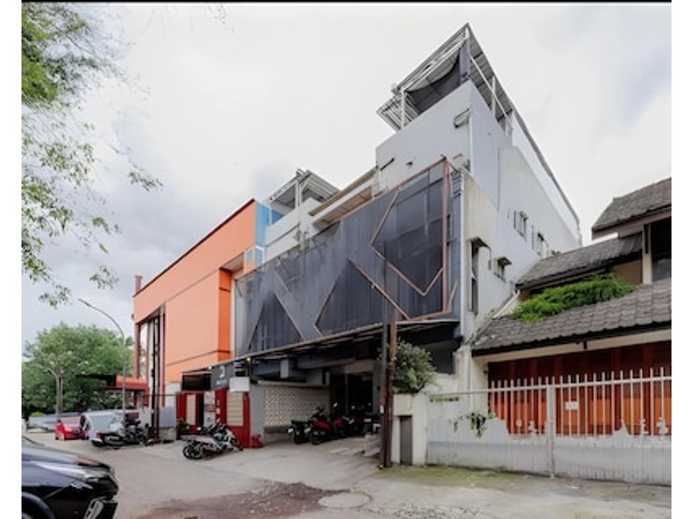 RedDoorz Plus at D San Residence Buah Batu