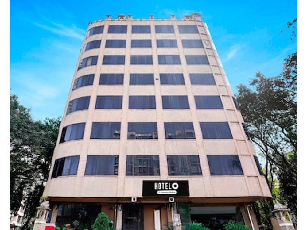 Collection O Andheri Near Western Express Highway