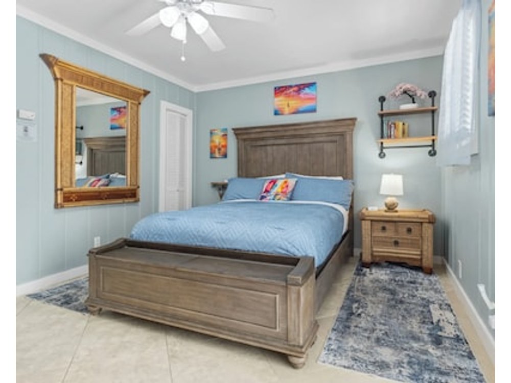 Prime Downtown Location - Truman Little Cozy Cottage