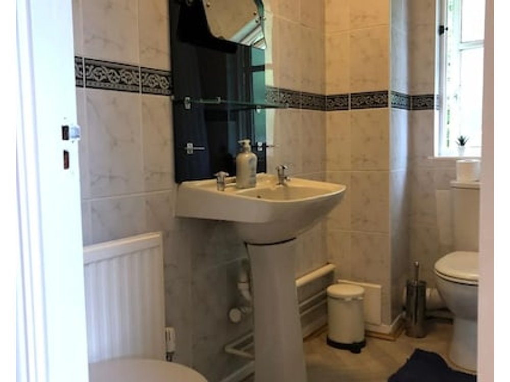 Lovely Townhouse with Garden and Parking in Camden Central London