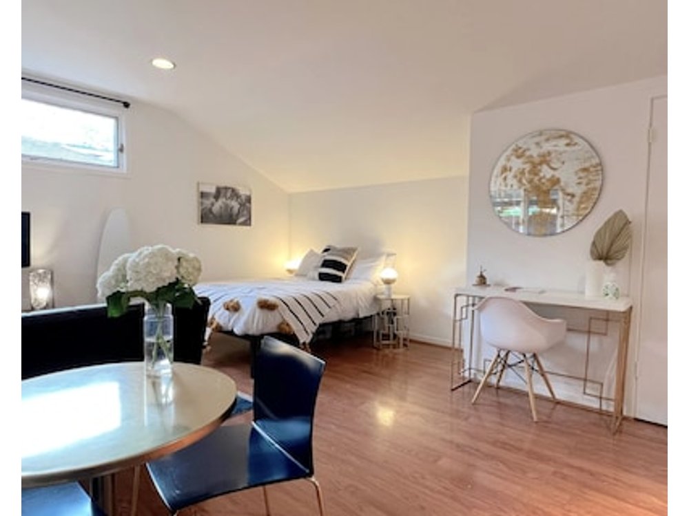 Palo Alto Cottage: Privacy Comfort & Convenience