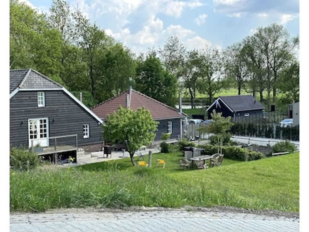 Rust En Ruimte In Een Knusse Cottage Aan De Lek Naast Werk Aan Het Spoel