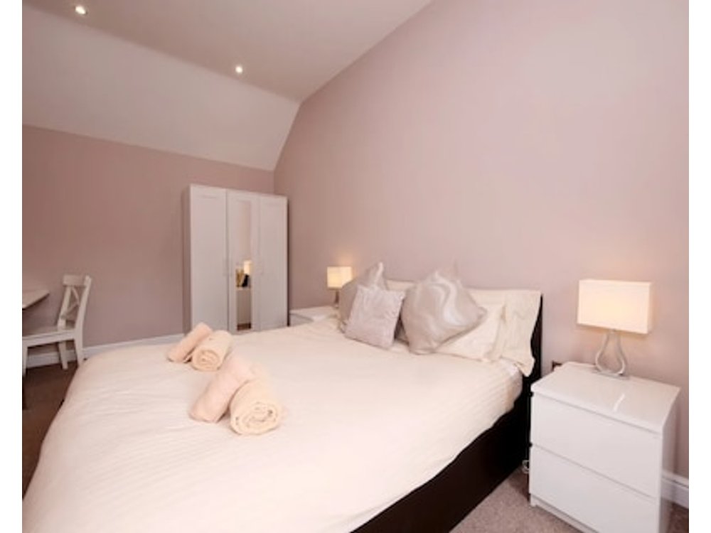 Hoxne Cottages - Daisy Cottage with private hot tub