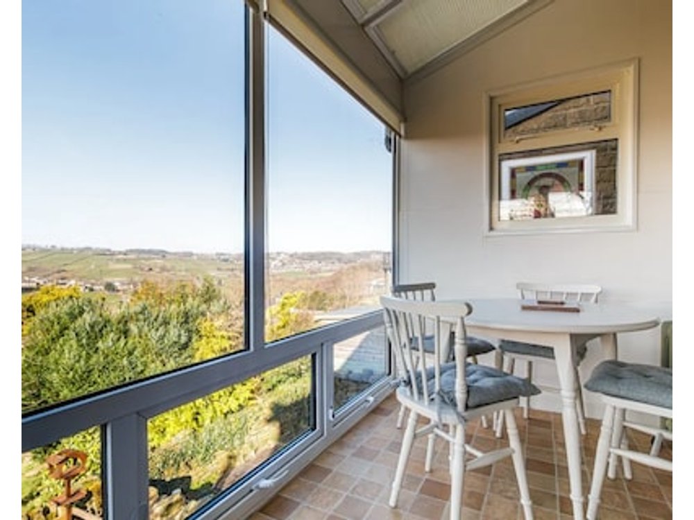 Cosy Haworth Cottage with Garden and Valley Views