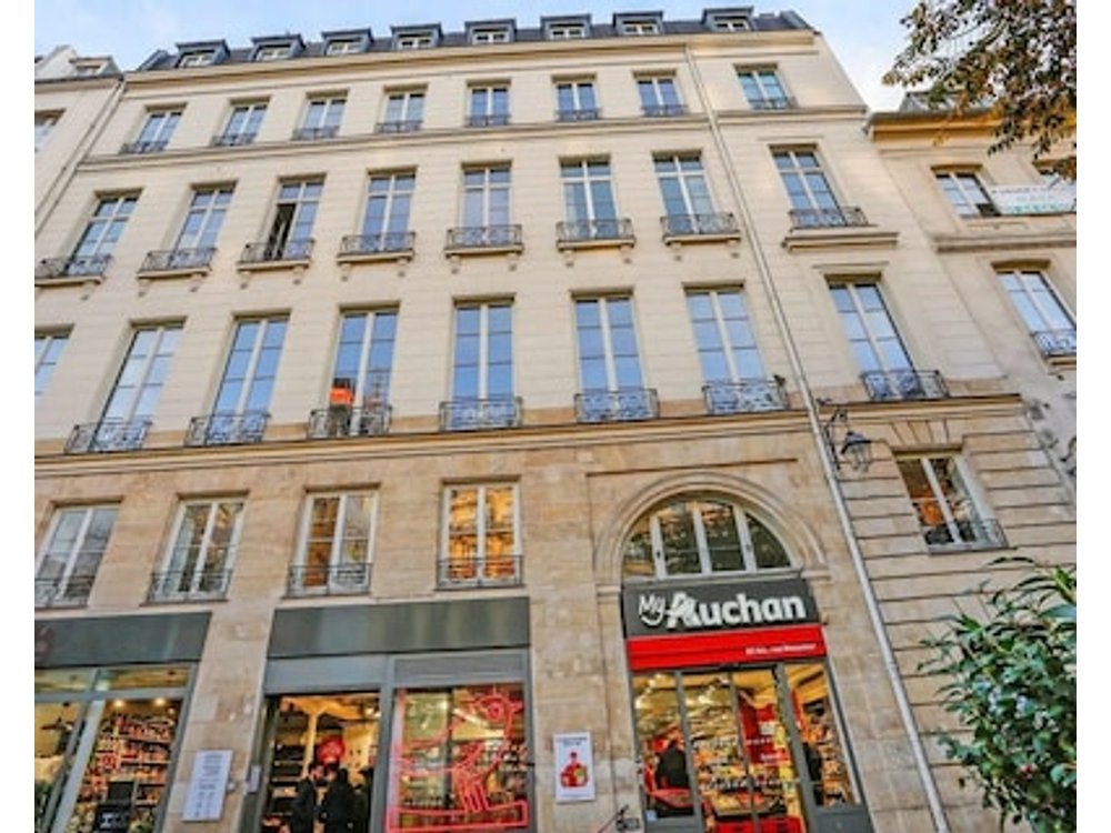 TBS 83 - Charming apartment in the heart of Paris