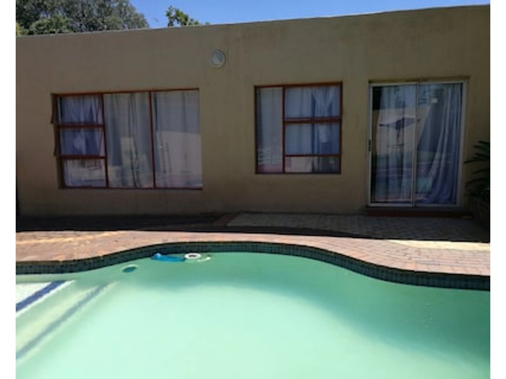 Naisar Holiday Home & Cottage Primrose.