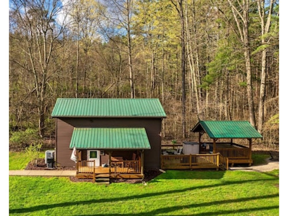 Cottage With Rustic Charm But Modern Amenities
