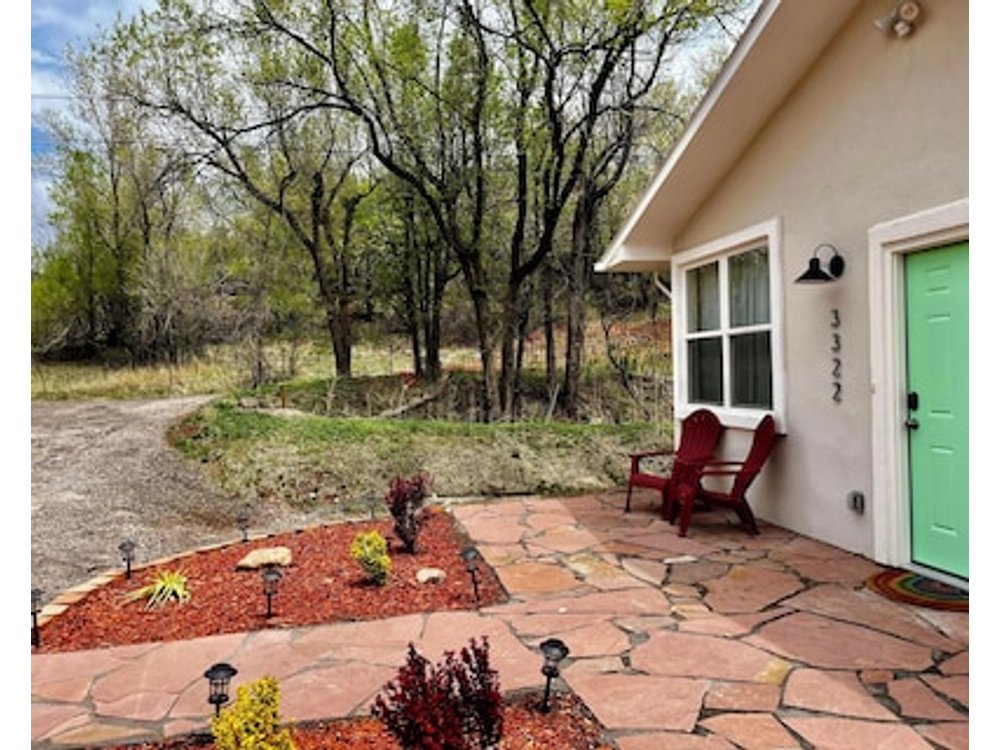 New Private Cottage Steps From Garden Of The Gods