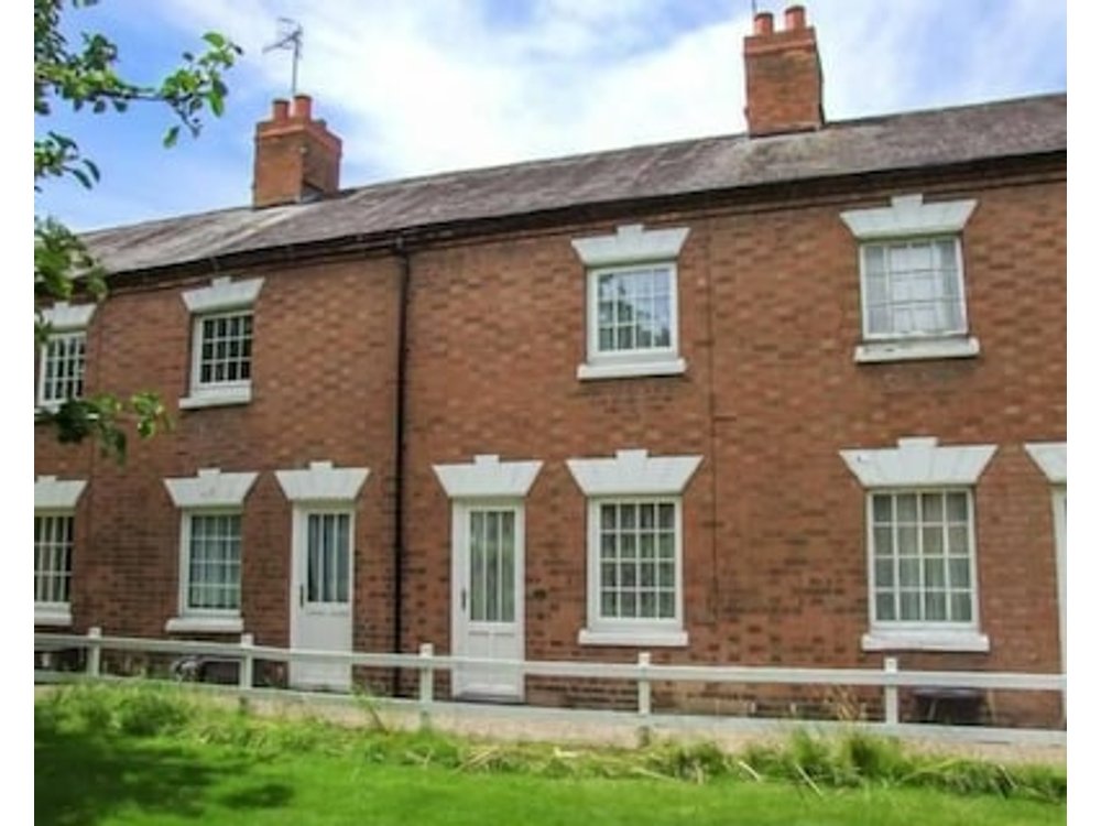 11 Victoria Cottages In Stratford-upon-avon Ref 939715