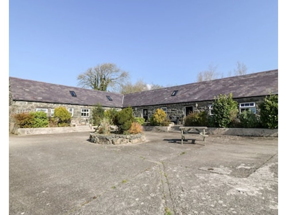 Bwthyn Yr Onnen (ash Cottage) Pet Friendly In Pwllheli Ref 921646