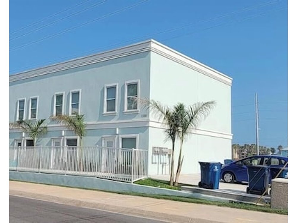 Villas De Laguna 3 3 Bedroom Townhouse