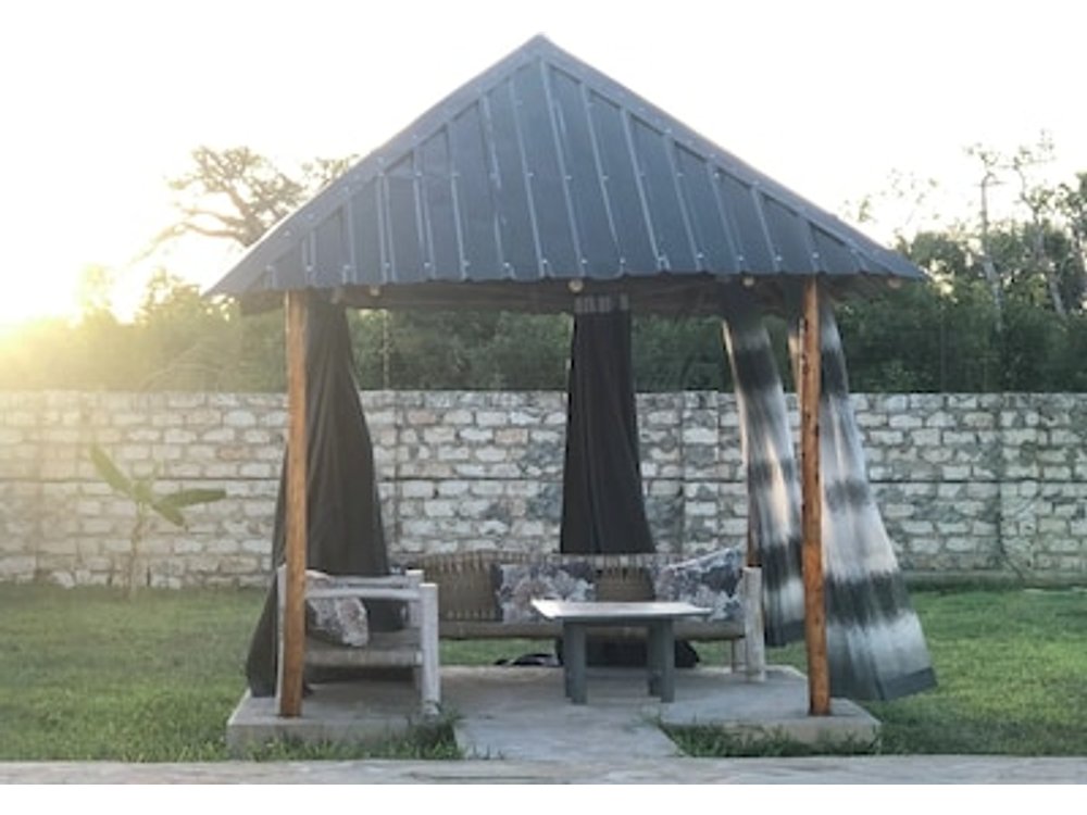 Diani Bungallow Villas - Spacious tasteful 3 bed 3 bath villa five' off beach