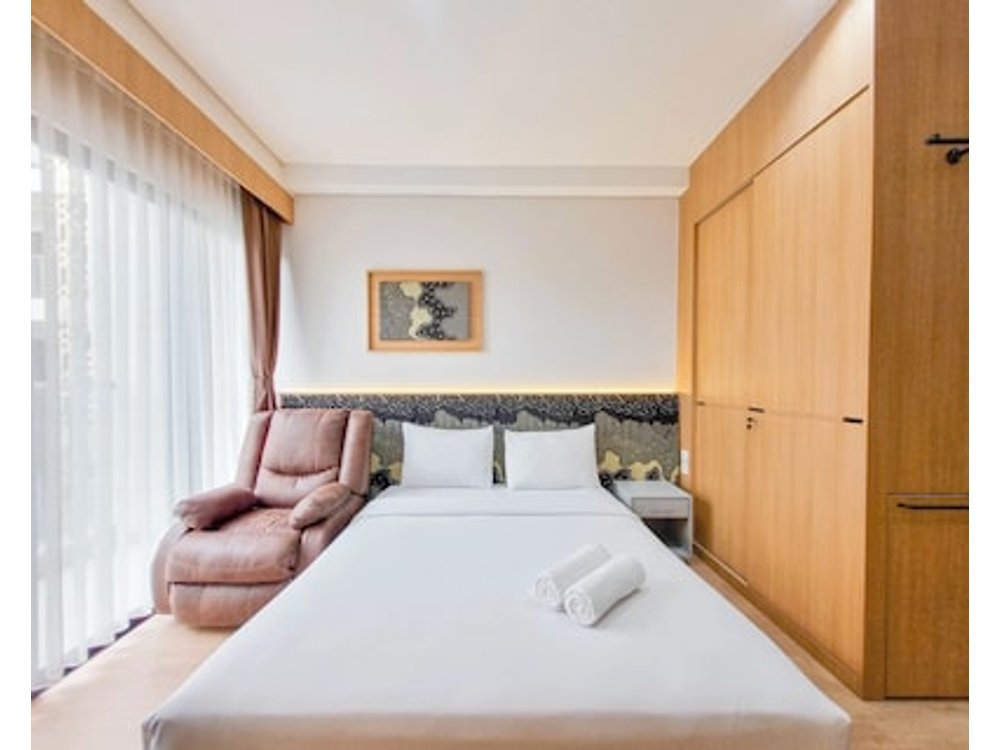 Good And Comfort Stay Studio Patraland Amarta Apartment