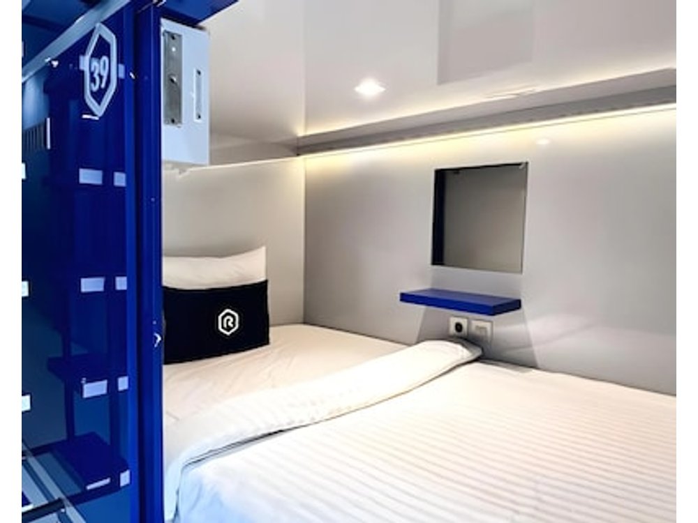 Rosalyne Sleepbox Denpasar Bali