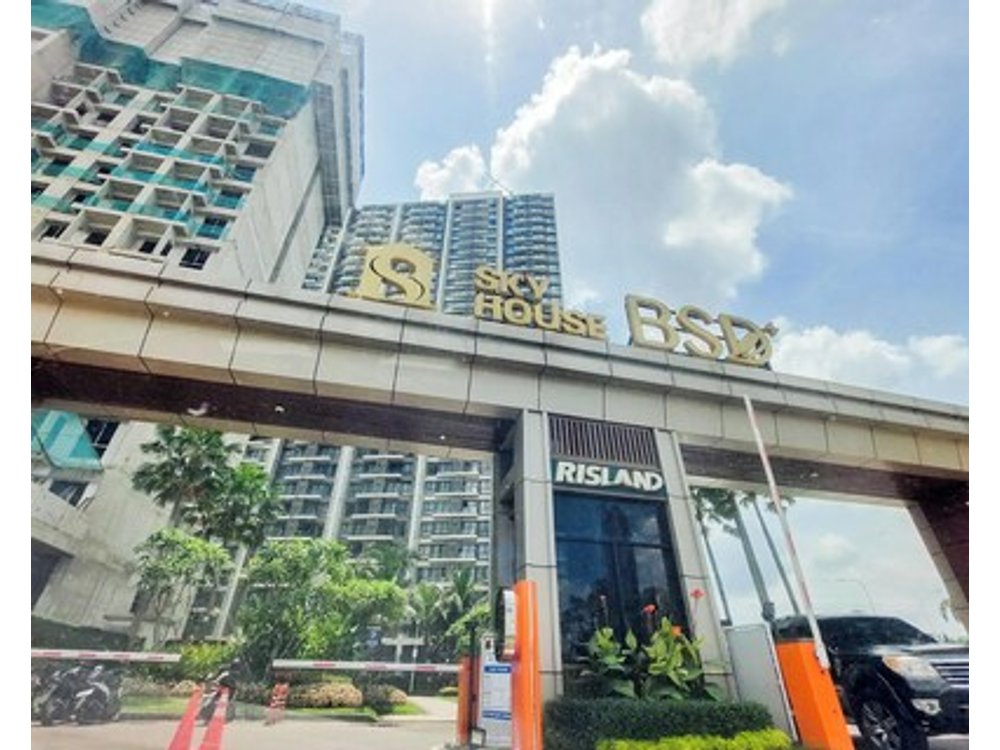 Warm Tone Studio At Sky House Bsd Apartment