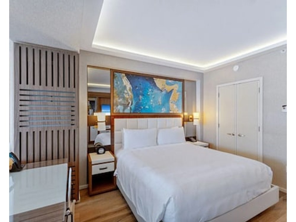 Luxurious Oceanfront Apartment in Fort Lauderdale