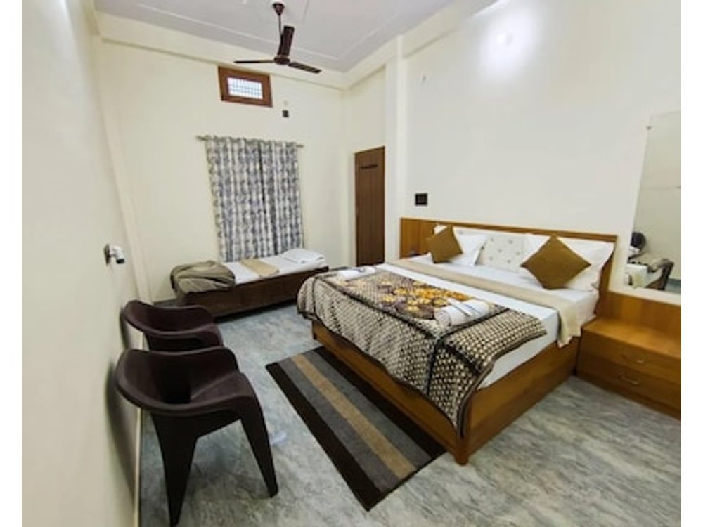 Paramjyoti Home Stay Near Ram Mandir ayodhya