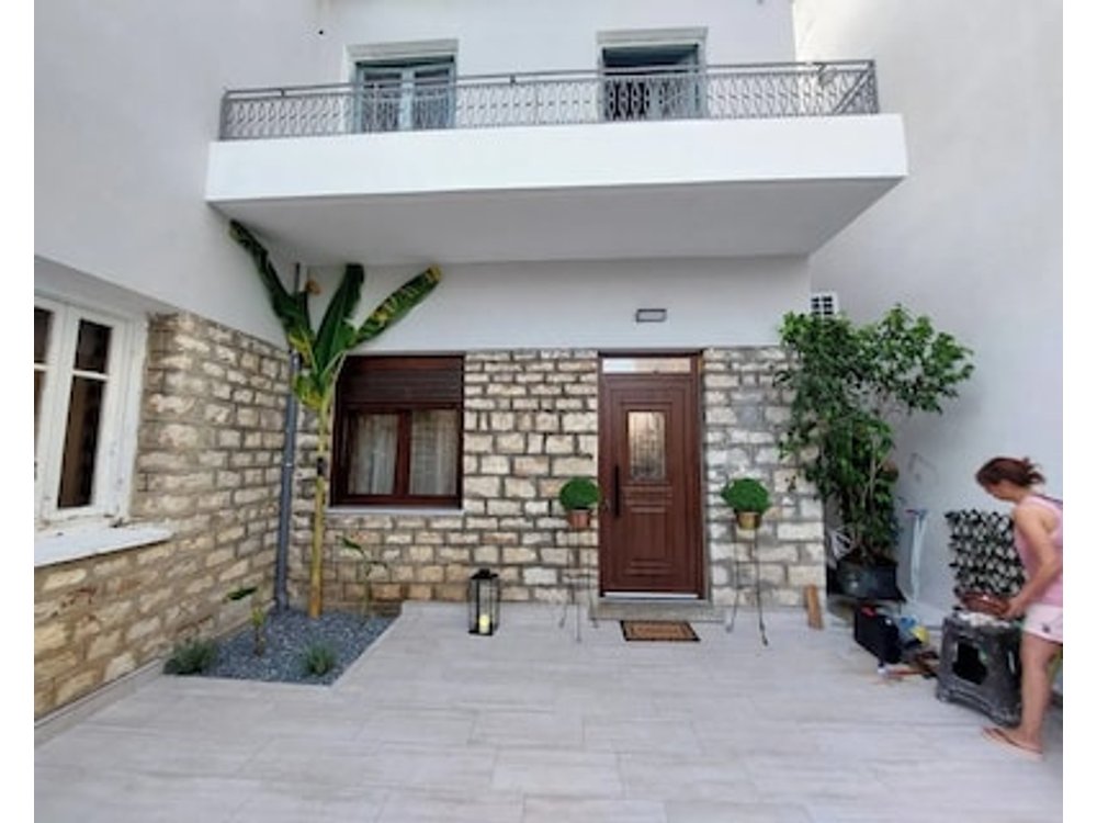Stone-built 80 M2 2bedroom Villa In Preveza Center With Private Garden & Parking