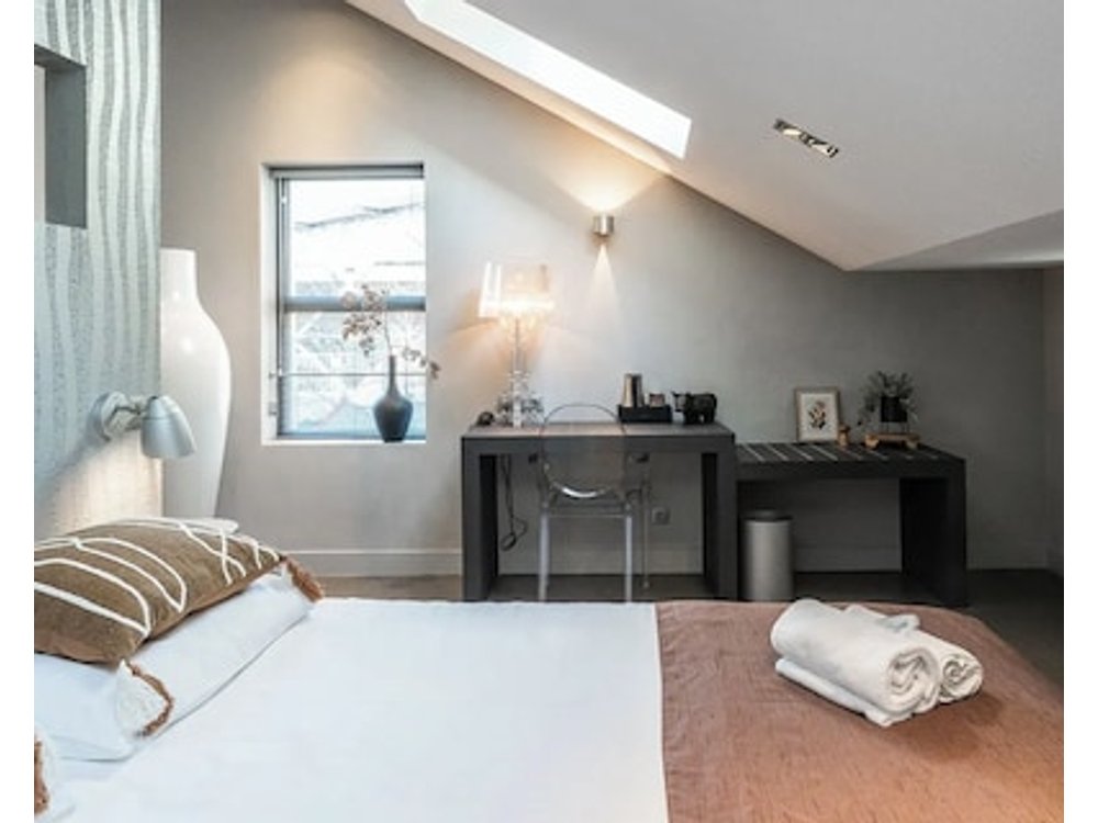Charming Room Just Minutes From Oss’s Cultural Gems And Train Station Parking Wifi Heated Floors