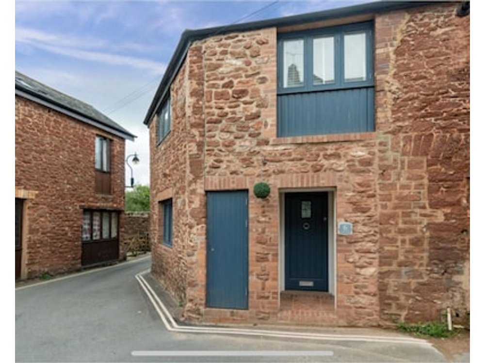 Seaside Cottage Escape in Paignton - Sleeps 4