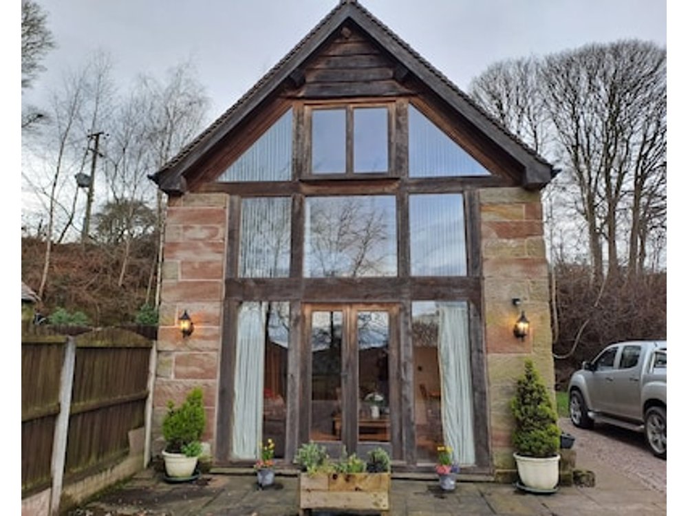 Orchard Cottage Pet Friendly With A Garden In Cheadle Ref 26348