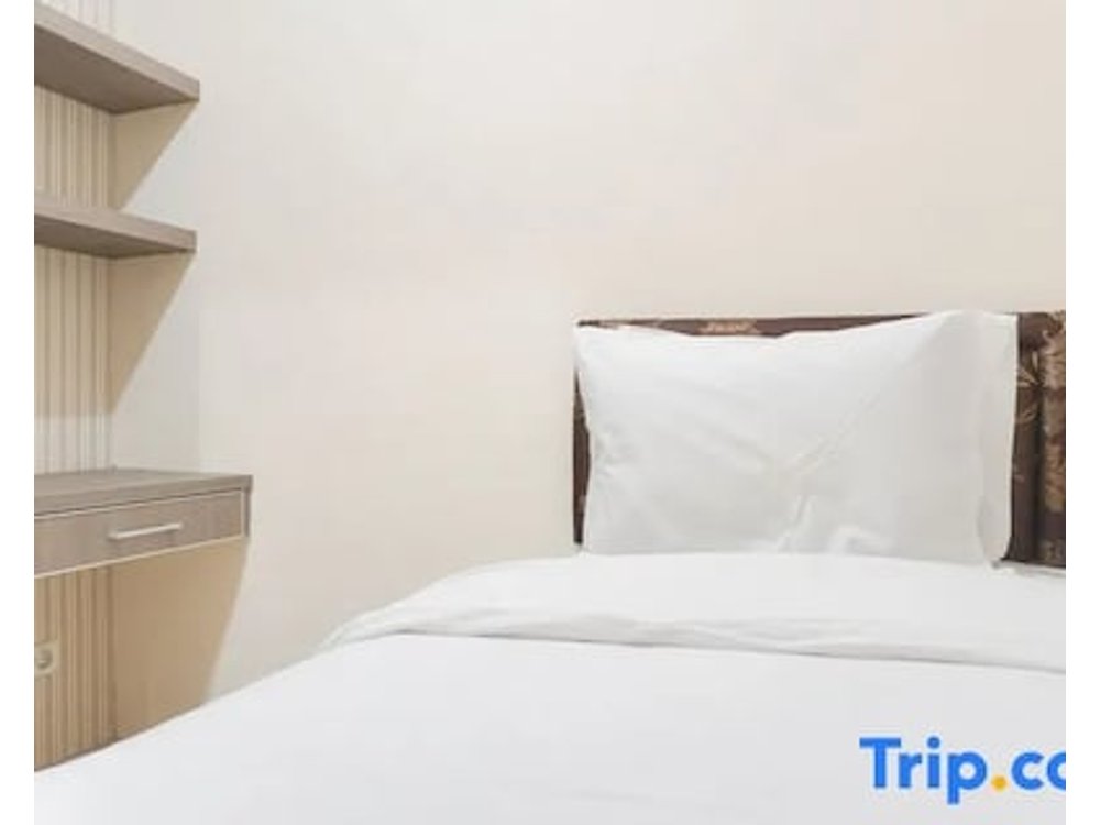 Good Deal And Well Design 2br Green Pramuka City Apartment By Travelio