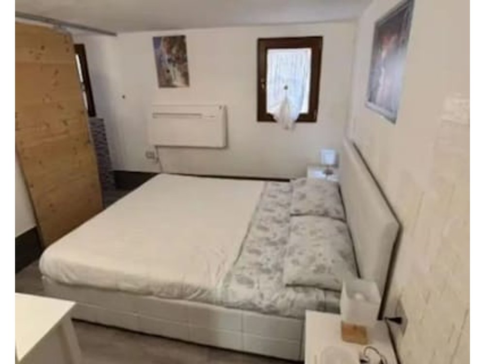 The Space Castello Studio – Live the Authentic Venice Just Steps from the Biennale Forget the crowded chaotic Venice: here you’ll experience the rea