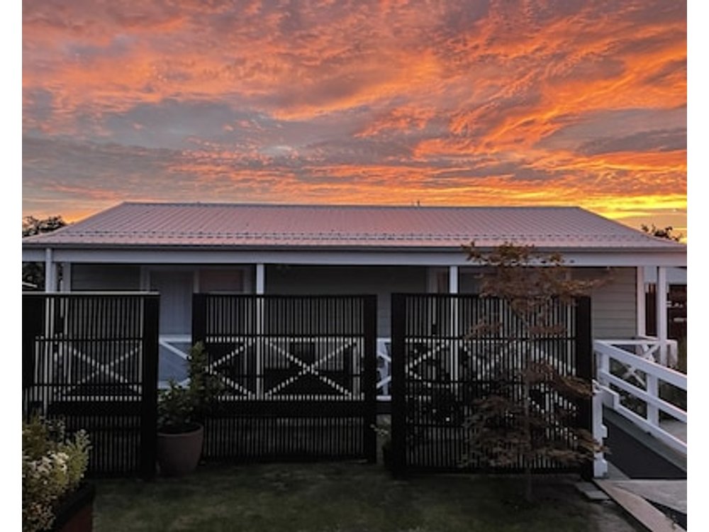 Cosy Cottage Close To Airport (family Lgbti+ & Pet Friendly Disability Access)