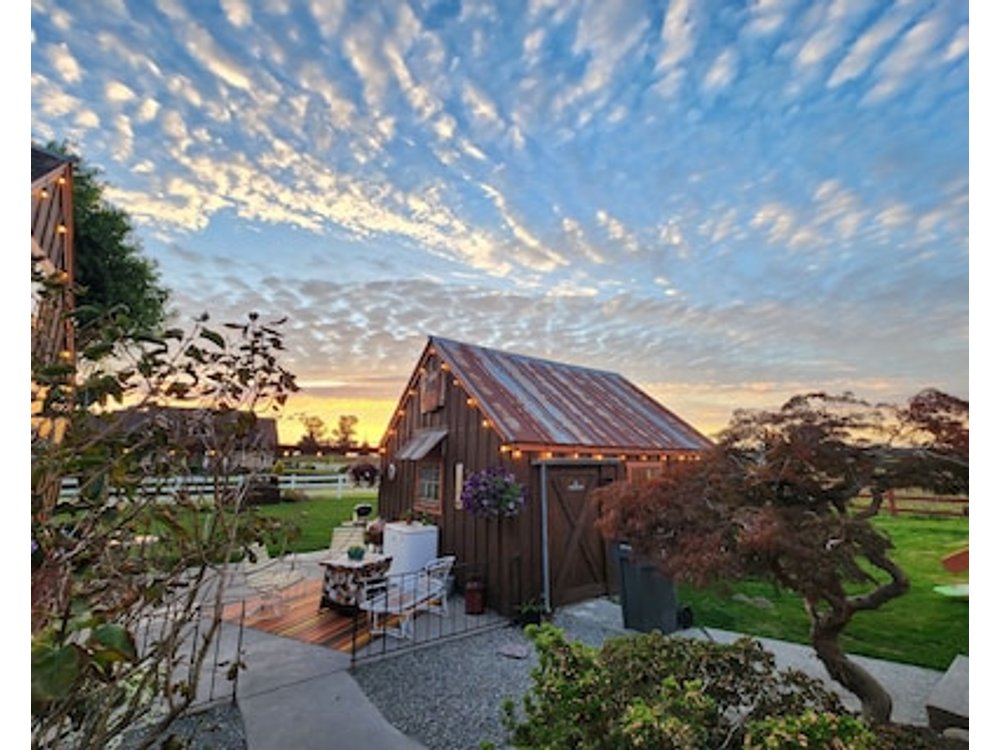 Cozy Country Cottage In The Heart Of Skagit Valley!