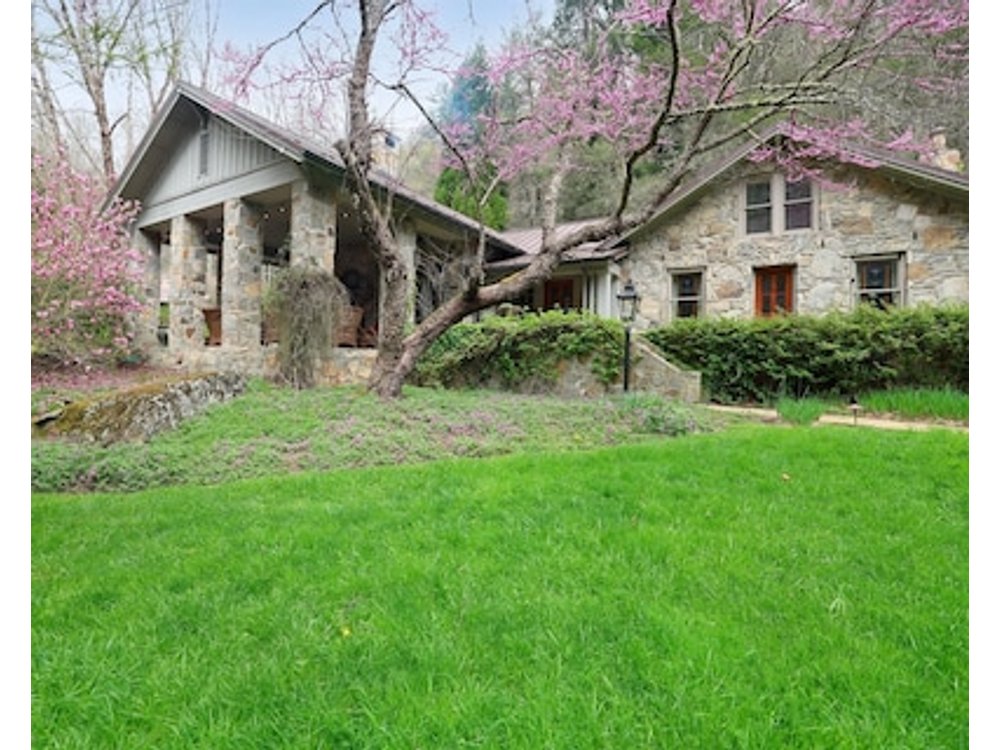 High Country Getaway-outdoor Fireplace-creekside