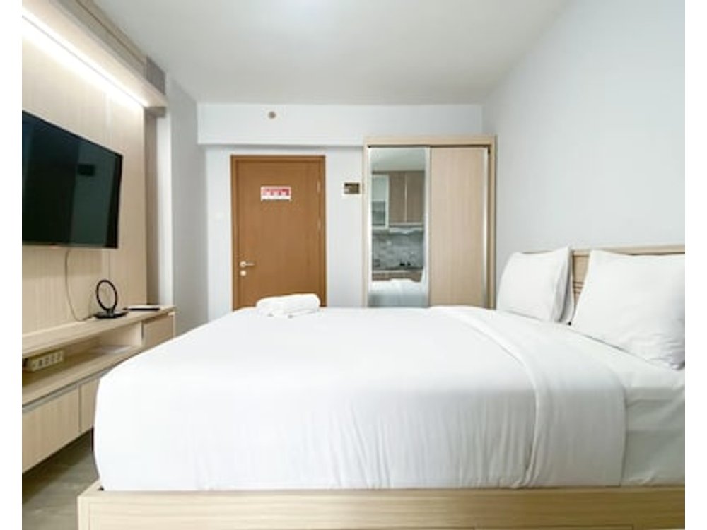 Cozy Living And Homey Studio Room Cinere Resort Apartment