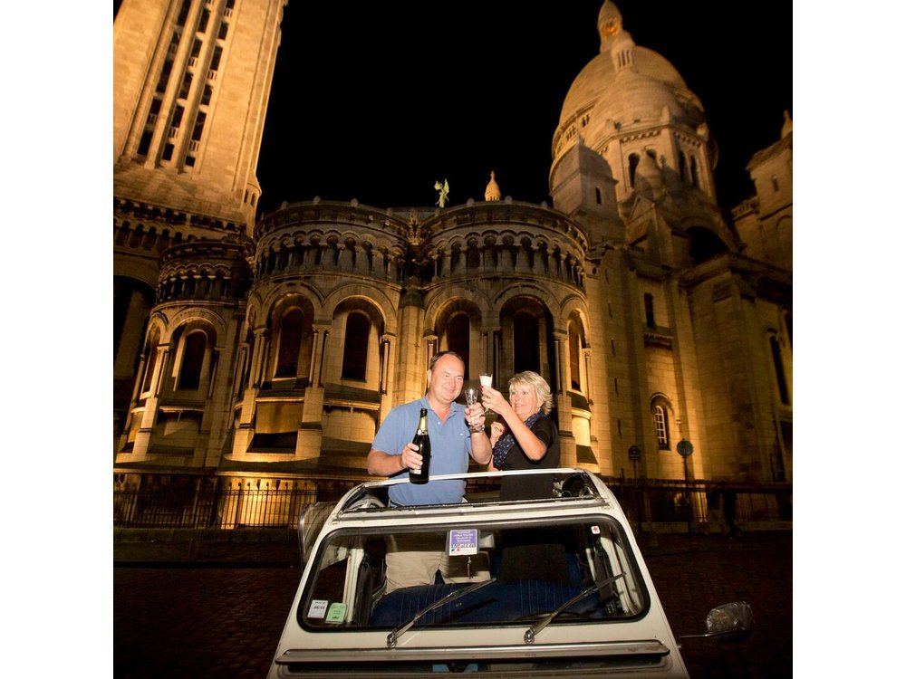 Paris and Montmartre 2CV Tour by Night with Champagne