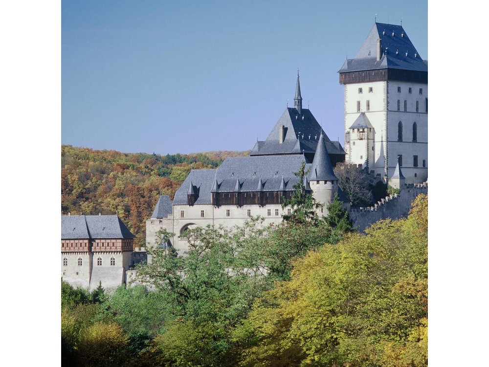 Karlstejn Castle - Half Day Coach Tour From Prague
