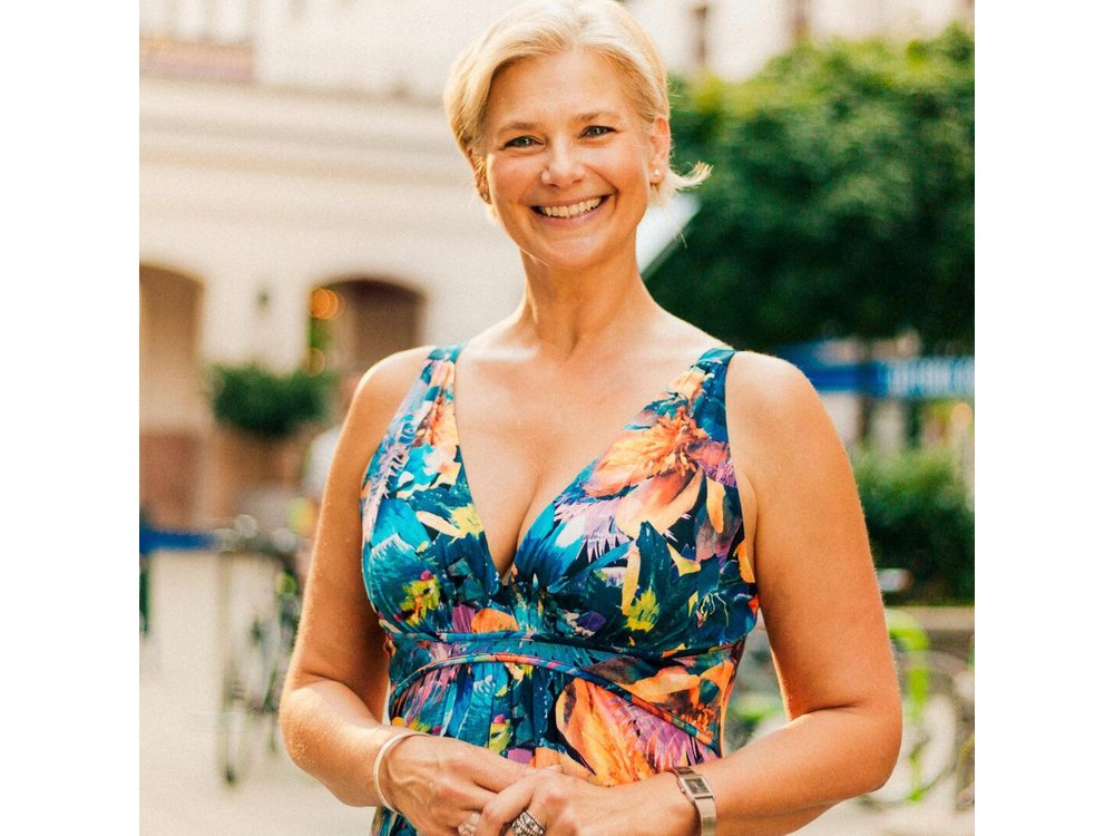 Budapest Food Tasting Tour with Nelli & her local guides