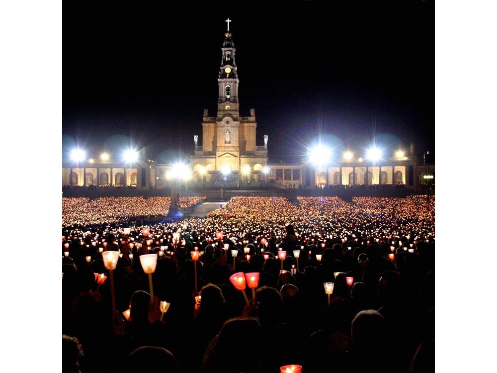 Fátima Half Day Private Tour Lisbon w/ Optional Candle Procession