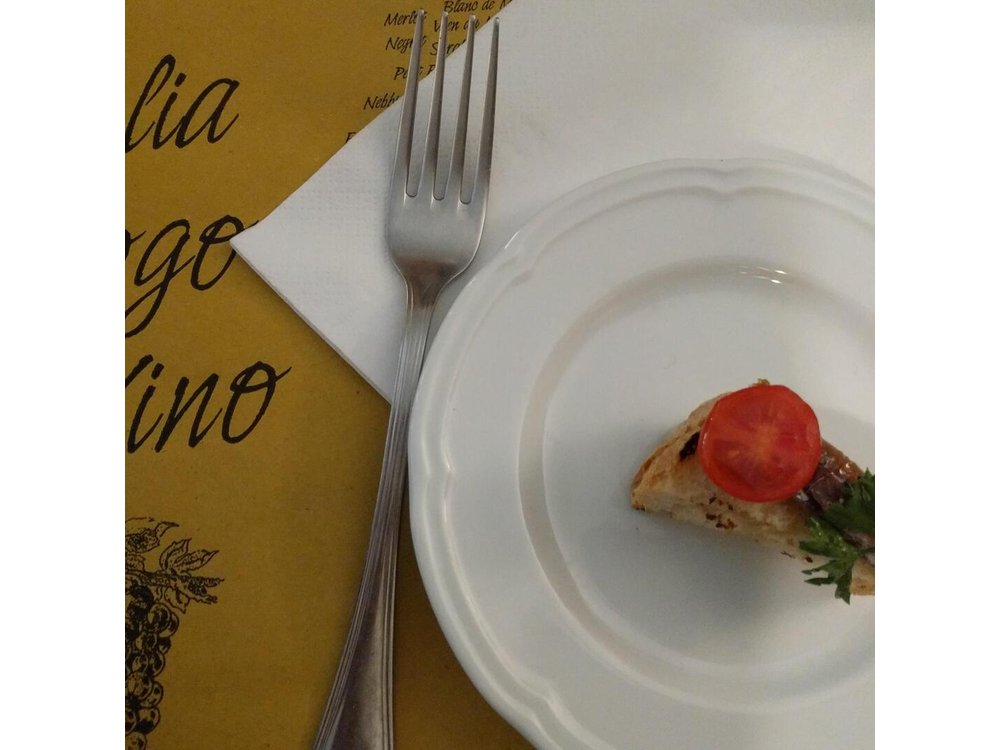 Walking Food Tour of Naples with Tastings