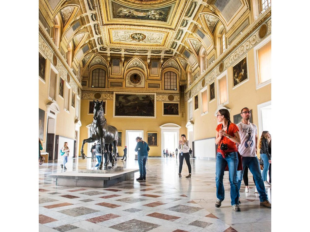 Pompeii and Museum of Naples Private Tour led by an Archaeologist