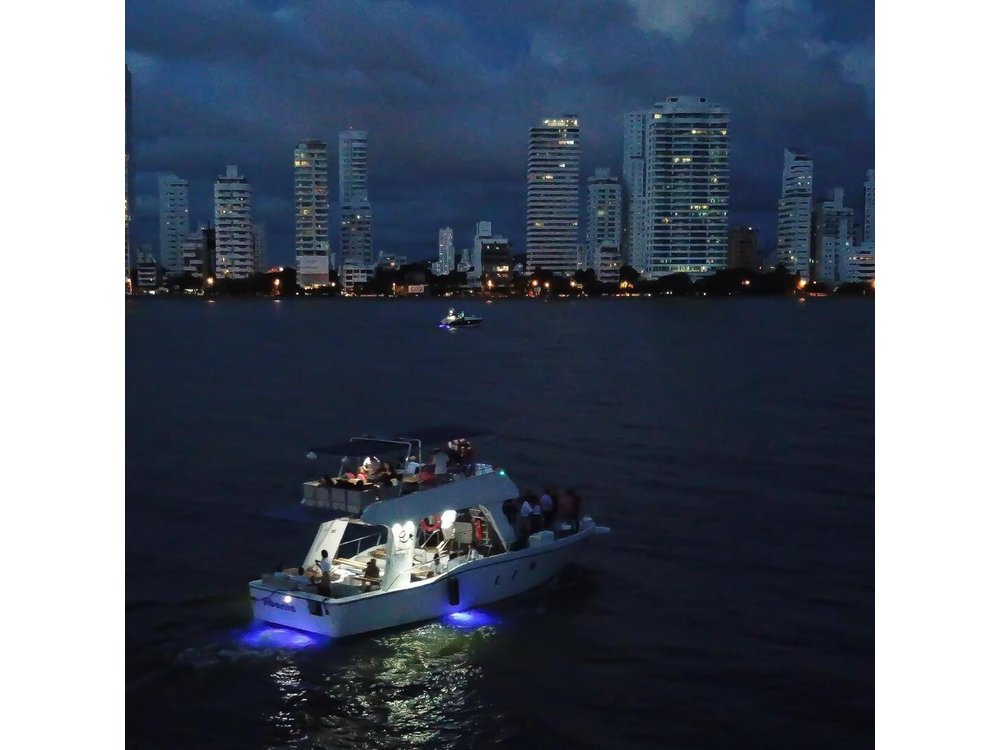Dinner Cruise Along Cartagena's Bay