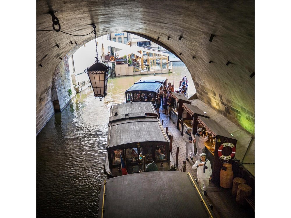 Prague Castle and Canal River Boat Tour