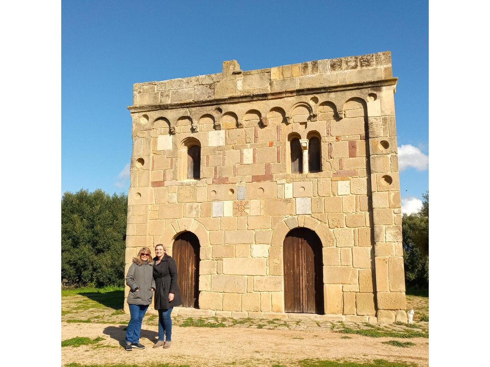 Small-Group Food and Wine Tour from Cagliari