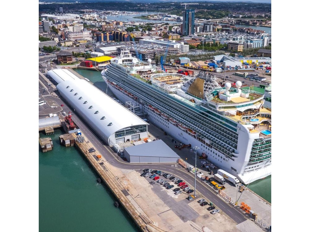 Shore Excursion Southampton Cruise terminal to Salisbury & Stonehenge